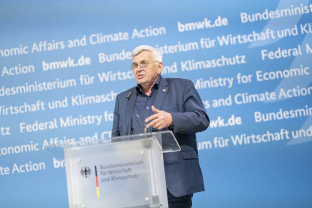 Press statement Energy price in the Federal Ministry of Economics Jörg Hofmann, First Chairman Trade Union IG Metall Press statement Energy price in the Federal Ministry of Economics Jörg Hofmann, First Chairman Trade Union IG Metall, Berlin Berlin Germany BMWK