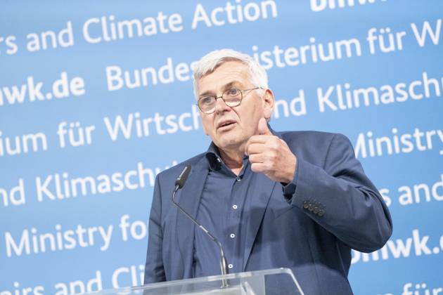 Press statement Energy price in the Federal Ministry of Economics Jörg Hofmann, First Chairman Trade Union IG Metall Press statement Energy price in the Federal Ministry of Economics Jörg Hofmann, First Chairman Trade Union IG Metall, Berlin Berlin Germany BMWK