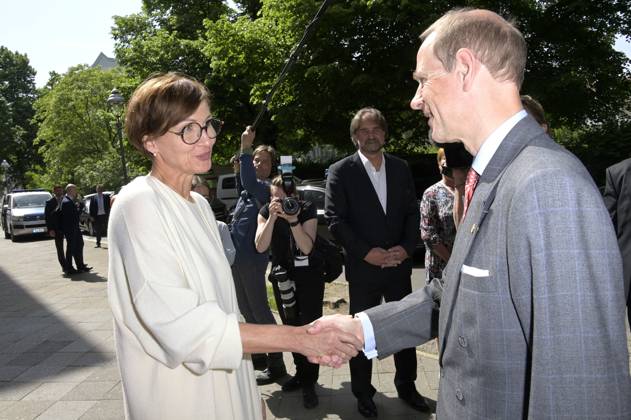 Bettina Stark Watzinger and Prince Edward visiting the school at Schillerpark during the Duke Award ceremony in Wedding Berlin, 22 05 2023 Foto:xF.xKernx xFuturexImage