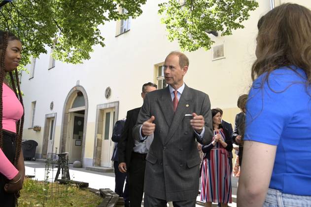 Prince Edward visiting the school at Schillerpark during the Duke Award ceremony in Wedding Berlin, 22 05 2023 Foto:xF.xKernx xFuturexImage