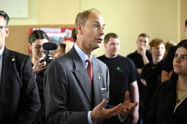 Prince Edward visiting the school at Schillerpark during the Duke Award ceremony in Wedding Berlin, 22 05 2023 Foto:xF.xKernx xFuturexImage