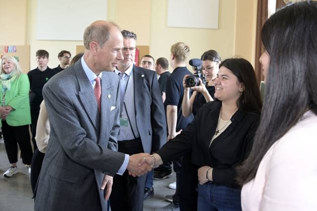 Prince Edward visiting the school at Schillerpark during the Duke Award ceremony in Wedding Berlin, 22 05 2023 Foto:xF.xKernx xFuturexImage