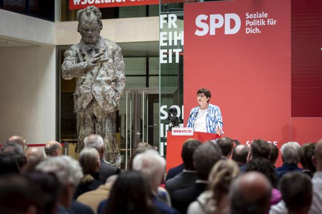 Saskia Esken, SPD Chairwoman, recorded at the event öÄÃ Fortschritt braucht Gerechtigkeit öÄi Seit 160 Jahren Ideen fuer morgenöÄu at the Willy Brandt Haus in Berlin, 04 10 2022 Berlin Germany Copyright: xKiraxHofmann photothek.dex