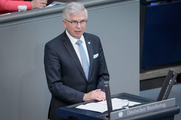 107 Bundestag session and debate Prof Dr Andrew Ullmann of the FDP party in portrait during his speech on the debate Pflegeunterstuetzungs und entlastungsgesetz at the 107 session of the German Bundestag in Berlin, 26 05 2023 Berlin Berlin Germany