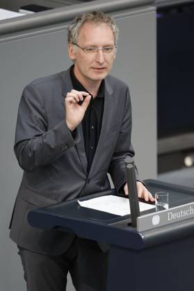 Mathias Papendieck at the 107 session of the German Bundestag in the Reichstag building Berlin, 26 05 2023 Foto:xJ.xMWx xFuturexImage