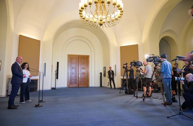 Politics Berlin Task Force on Refugees Following the first meeting of a so-called Task Force on the accommodation of refugees on Tuesday, May 30, 2023, the Governing Mayor of Berlin, Kai Wegner CDU , and the Senator for Labor, Social Affairs, Equality,