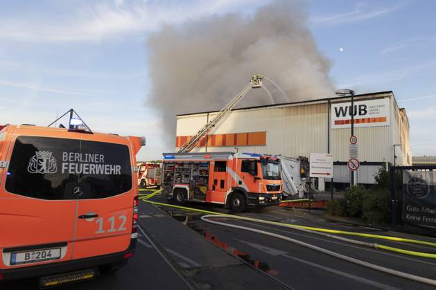 Major fire at the recyclables union in Neukölln in Berlin on 31 May 2023 Fire in Neukölln
