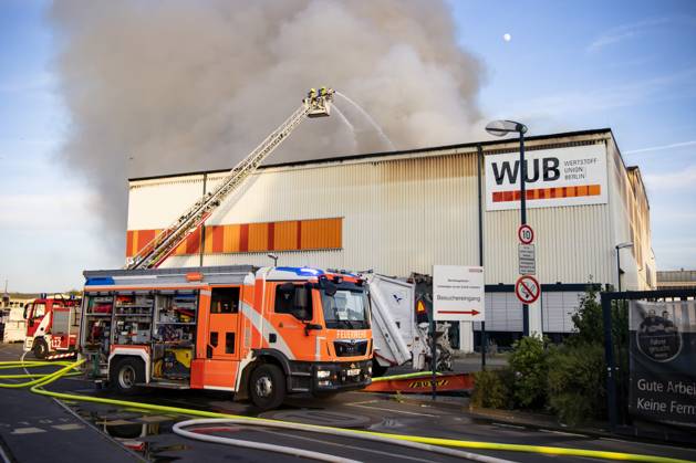 Major fire at the recyclables union in Neukölln in Berlin on 31 May 2023 Fire in Neukölln
