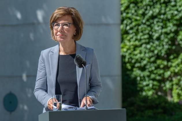 President, German Energy and Water Industries Association, Marie Luise Wolff Meeting of the Alliance for Transformation at the Federal Chancellery with Chancellor Olaf Scholz, Yasmin Fahimi, Chairwoman, German Trade Union Federation (DGB), Jörg Dittrich, President, German Nature Conservation Ring, Kai Niebert, President, German Energy and Water Industr