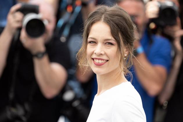 Cannes - Un Certain Regard Photocall Paula Beer attends the photocall for the Un Certain Regard jury at the 76th annual Cannes film festival at Palais des Festivals on May 17, 2023 in Cannes, France. Photo by David Niviere ABACAPRESS.COM CANNES France Copyright: xNivierexDavid ABACAPRESS.COMx 853245_055 NivierexDavid ABACAPRESS.COMx 853245_055
