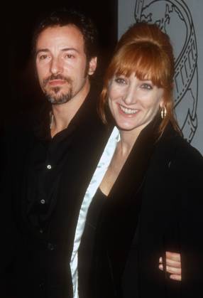 Bruce Springsteen, wife Patti, 1994, Photo By Michael Ferguson PHOTOlink Courtesy Everett Collection (Bruce Springsteen wife Patti1278)ASCA032 F4323 PUBLICATIONXNOTxINxCANxCHNxFRAxITAxJPNxNORxPOLxRUSxESPxUKxUSA Copyright: xx ASCA032 F4323