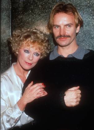 Elke Sommer, Sting, 1989, Photo By Michael Ferguson PHOTOlink Courtesy Everett Collection (Elke Sommer Sting1346)ASCA033 F4171 PUBLICATIONXNOTxINxCANxCHNxFRAxITAxJPNxNORxPOLxRUSxESPxUKxUSA Copyright: xx ASCA033 F4171