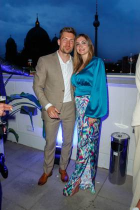 Party Bertelsmann Philipp Boy with wife Vivien Patzig at the Bertelsmann Party 2023 in the Bertelsmann Capital Representation on 15 06 2023 in Berlin Copyright: xEventpressxKochanx