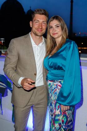 Party Bertelsmann Philipp Boy with wife Vivien Patzig at the Bertelsmann Party 2023 in the Bertelsmann Capital Representation on 15 06 2023 in Berlin Copyright: xEventpressxKochanx