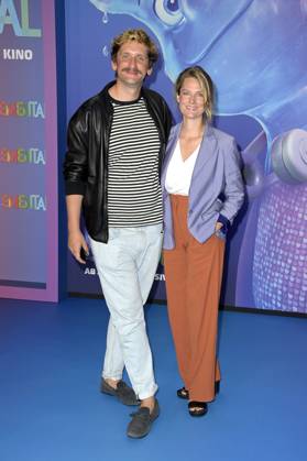 Marie Burchard with husband Sebastian Schwarz at the premiere of the feature film Elemental at the cinema in the KulturBrauerei Berlin, 18 06 2023 Foto:xF.xKernx xFuturexImage