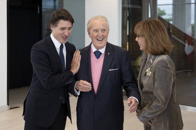 June 19, 2023, Antigonish, NS, Canada: Former prime minister Brian Mulroney, centre, laughs while he and his wife Mila Mulroney, right, greet Prime Minister Justin Trudeau in Mulroney Hall at St. Francis Xavier University in Antigonish, N.S. on Monday, June 19, 2023. Antigonish Canada - ZUMAc35_ 20230619_zaf_c35_072 Copyright: xDarrenxCalabresex