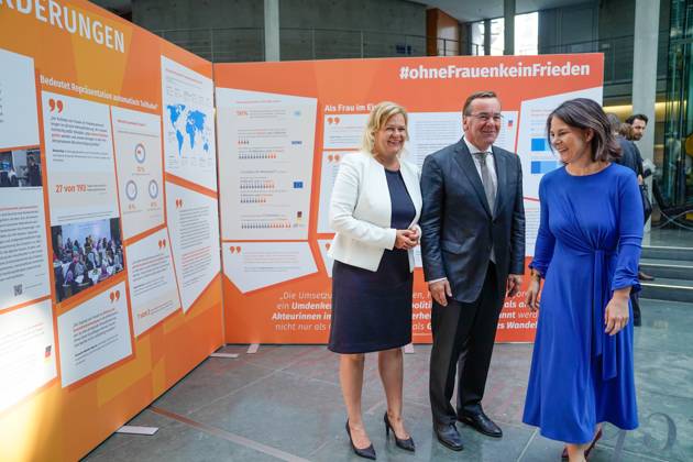 Ceremony for the Day of Peacekeeping 2023 in the Bundestag Foreign Minister Annalena Baerbock Greens together with Interior Minister Nancy Faeser SPD and Defense Minister Boris Pistorius SPD in front of the information board without women no peace in the framework of the ceremony for the Day of