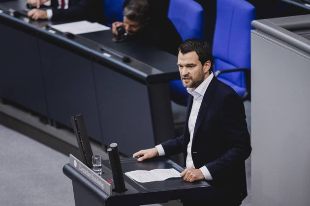 Johannes Vogel, Member of the German Bundestag FDP , recorded during the debate in the German Bundestag on skilled worker immigration Berlin, 23 06 2023 Berlin Germany Copyright: xFlorianxGaertnerx