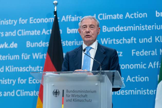 Press conference on critical raw materials, Adolfo Urso Press conference by Robert Habeck, Federal Minister for the Economy and Climate Protection, Bruno Le Maire, Minister of Economy, Finance and Industrial and Digital Sovereignty France , and Adolfo Urso, Minister of Enterprise and Made in Italy Italy , 26.6 2023 Berlin Berlin GER