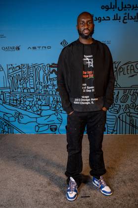 Virgil Abloh Exhibition Opening - Doha American designer Virgil Abloh arrives to his exhibition at Doha Fire Station in Doha, Qatar, on November 4, 2021. Photo by Balkis Press ABACAPRESS.COM Doha Qatar  Copyright: xBalkisxPress ABACAx 787006_007 BalkisxPress ABACAx 787006_007