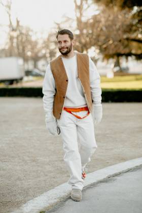 PFW - Street Style Street style, Simon Porte Jacquemus arriving at Schiaparelli Spring Summer 2022 Haute Couture show, held at Petit Palais, Paris, France, on January 24, 2022. Photo by Marie-Paola Bertrand-Hillion ABACAPRESS.COM Paris France  Copyright: xBertrand-HillionxMarie-Paola ABACAx 795909_059 Bertrand-HillionxMarie-Paola ABACAx 795909_059