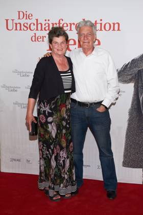 Max Moor with wife Sonja Moor Premiere of DIE UNSCHAERFERELATION DER LIEBE at the Delphi Filmpalast in Berlin on 28 06 2023 Premiere Die Unschärferelation der Liebe