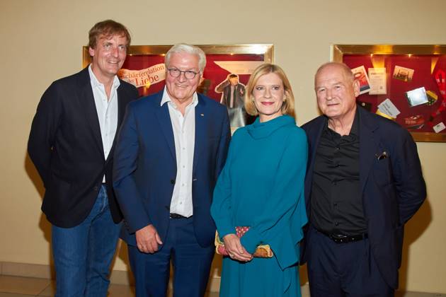 Lars Kraume director , Frank Walter Steinmeier German President , Caroline Peters and Burghart Klaußner premiere of DIE UNSCHAERFERELATION DER LIEBE at the Delphi Filmpalast in Berlin on 28 06 2023 premiere Die Unschärferelation der Liebe