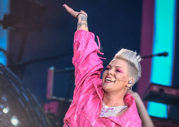28 06 2023, xlakx, entertainment music,Pink Summer Carnival Tour emspor, v l On Wednesday night, rock singer Pink buergerlich Alecia Beth Moore plays the twelfth of 61 concerts on her current Summer Carnival Tour Berlin at Berlins Olympiastadion.