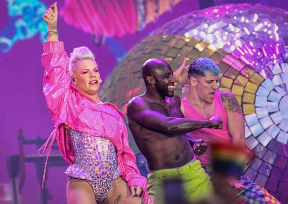 28 06 2023, xlakx, entertainment music,Pink Summer Carnival Tour emspor, v l On Wednesday night, rock singer Pink buergerlich Alecia Beth Moore plays the twelfth of 61 concerts on her current Summer Carnival Tour Berlin at Berlins Olympiastadion.