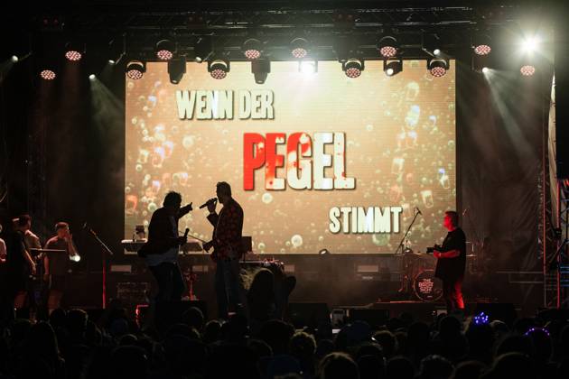 Elbstrand Festival Krautsand 2023 Performance of Sascha Loudovici from Chaos Team Together with his Chaos Team partner DJ Jimmy at the presentation of their new single Wenn der Pegel stimmt Elbstrand Festival Krautsand 2023 Performance of Sascha Loudovici from Chaos Team Together with his