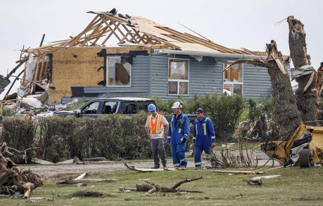 July 1, 2023, Carstairs, AB, CANADA: A tornado damaged homes near Carstairs, Alta., Saturday, July 1, 2023. No injuries were reported. Carstairs CANADA  - ZUMAc35_ 20230701_zaf_c35_144 Copyright: xJeffxMcintoshx