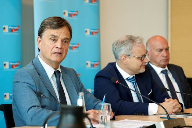 First Parliamentary Secretary of the AfD parliamentary group in the German Bundestag, Bernd Baumann, Marc Bernhard, AfD, AfD defense policy spokesman, Rüdiger Lucassen, Germany, Berlin, Reichstag, AfD session-weekly press briefing