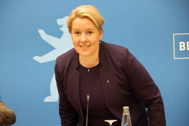 Senate Press Conference Berlin Giffey 04072023, Germany, Berlin, Senate, Senate Press Conference, with Economics Senator Franziska Giffey, Labor Minister Cansel Kizilteppe, both SPD and the new government spokeswoman Christine Richter Berlin Berlin Germany