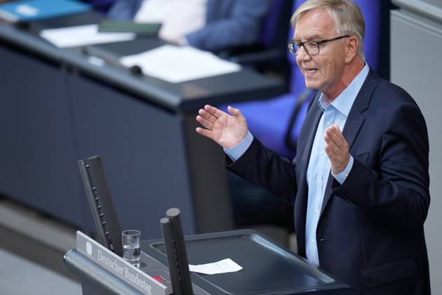 German Bundestag, 116 plenary session Dr Dietmar Bartsch Left in portrait during his speech on the decision of the Federal Constitutional Court on the building energy law at the 116 session of the German Bundestag in Berlin, 07 07 2023 Berlin Berlin Germany