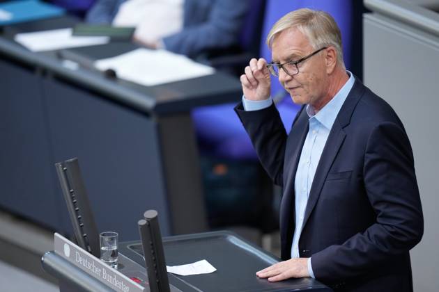 German Bundestag, 116 plenary session Dr Dietmar Bartsch Left in portrait during his speech on the decision of the Federal Constitutional Court on the building energy law at the 116 session of the German Bundestag in Berlin, 07 07 2023 Berlin Berlin Germany