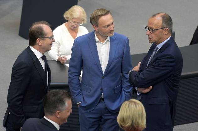 Alexander Dobrindt, Christian Lindner and Friedrich Merz at the 116 session of the German Bundestag in the Reichstag building Berlin, 07 07 2023 Foto:xF.xKernx xFuturexImage