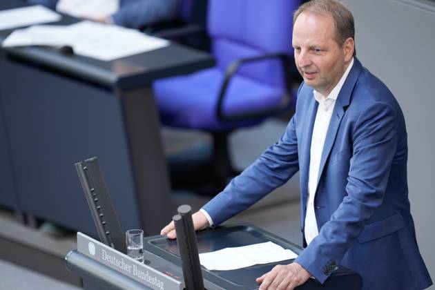 German Bundestag, 116 plenary session Thomas Heilmann CDU in portrait during his speech on the decision of the Federal Constitutional Court on the building energy law at the 116 session of the German Bundestag in Berlin, 07 07 2023 Berlin Berlin Germany