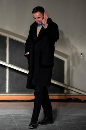 Paris Men Fashion Week Raf Simons - Runway A model walks the runway at the Raf Simons show during Paris Men s Fashion Week Fall-Winter 2016 17 on January 20, 2016 in Paris, France. Photo by Alain Gil Gonzalez ABACAPRESS.COM  Copyright: xGil-GonzalezxAlain ABACAx 532002_116 Gil-GonzalezxAlain ABACAx 532002_116