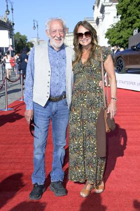 Dieter Hallervorden with wife Christiane Zander at the BMW X Staatsoper Unter den Linden event at the event Staatsoper für alle with Don Carlo as a live broadcast on the Bebelplatz Berlin, 08 07 2023 Foto:xF.xKernx xFuturexImage