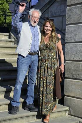 Dieter Hallervorden with wife Christiane Zander at the BMW X Staatsoper Unter den Linden event at the event Staatsoper für alle with Don Carlo as a live broadcast on the Bebelplatz Berlin, 08 07 2023 Foto:xF.xKernx xFuturexImage