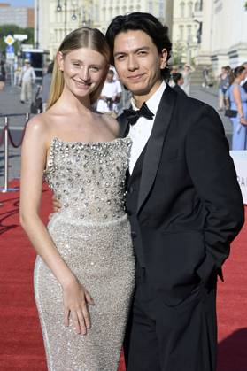 Trixie Giese with husband Samy Neo at the BMW X Staatsoper Unter den Linden event at the event Staatsoper für alle with Don Carlo as live broadcast on Bebelplatz Berlin, 08 07 2023 Foto:xF.xKernx xFuturexImage