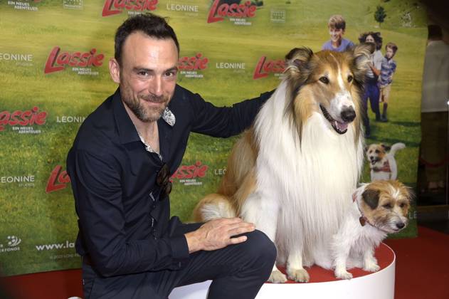 Beniamino Brogi with the movie dogs Lassie and Pippa at the premiere of the movie Lassie A New Adventure at Zoo Palast Berlin, 09 07 2023 Foto:xF.xKernx xFuturexImage