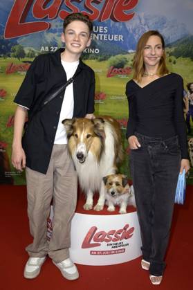 Nico Marischka, Lassie, Pippa and Katharina Schüttler at the premiere of the feature film Lassie A New Adventure at Zoo Palast Berlin, 09 07 2023 Foto:xF.xKernx xFuturexImage