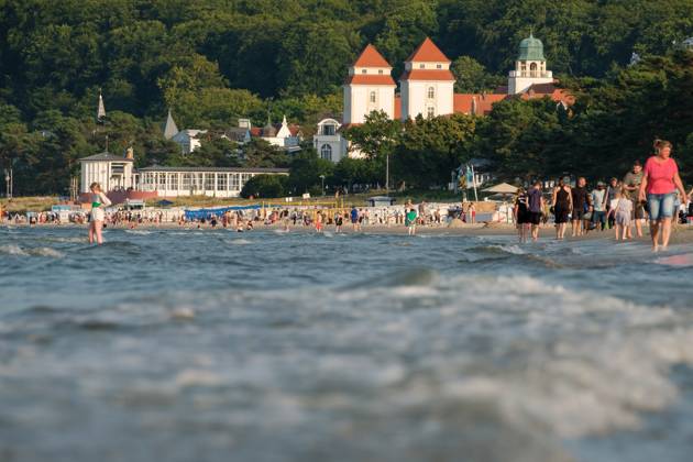 13 07 2023 View of the beach of Binz on the island of Rügen in Mecklenburg Western Pomerania Binz is the largest seaside resort on the island of Rügen The municipality belongs to the district of Western Pomerania Rügen in Mecklenburg Western Pomerania The Baltic seaside resort has borne its title since 1885 and is an attraction and vacatio