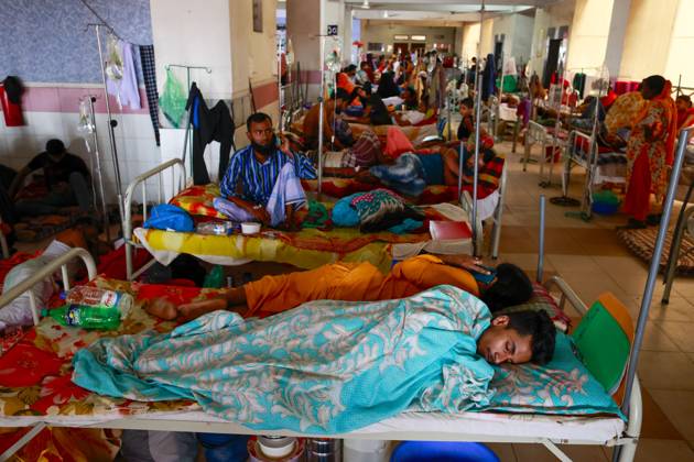 Bangladesh Confronts Surge In Dengue Cases - Dhaka People suffer from dengue fever receive medical treatment at a Hospital, in Dhaka, Bangladesh, July 14, 2023. . Dengue infection has increased five times since 1 January to 31 May this year in Bangladesh. Children aged less than 15 years suffer from dengue fever the most. Dengue infection rates are usually high during monsoon and in the slum areas. Four variations of this virus have been identified. If infected with more than one variation or for the second time, severity of the infection is way more intense. Since many children are being diagnosed with dengue for the second or third time now, the situation is getting complicated. Meanwhile, many children with dengue infection are being adm  Copyright: xSuvraxKantixDas ABACAx 860725_014 SuvraxKantixDas ABACAx 860725_014
