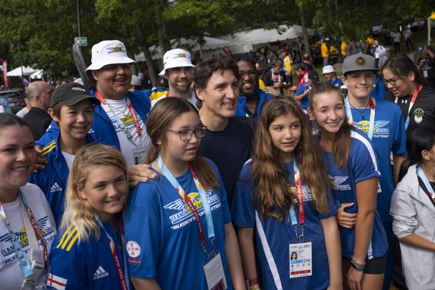 July 17, 2023, Halifax, NS, Canada: Prime Minister Justin Trudeau, centre, poses with athletes from Team Nova Scotia prior to Canoe Kayak competition at the North American Indigenous Games 2023 in Halifax, Monday, July 17, 2023. Halifax Canada  - ZUMAc35_ 20230717_zaf_c35_076 Copyright: xDarrenxCalabresex