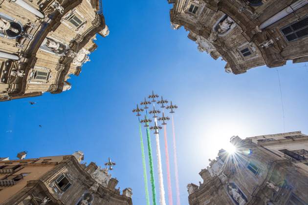 Italy, Frecce Tricolore over Palermo | IMAGO