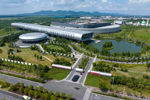 TSMC Factory in Nanjing, China Aerial photo shows the factory of Taiwan Semiconductor Manufacturing Company (TSMC) in Nanjing, Jiangsu province, Aug 1, 2023. Taiwan Semiconductor Manufacturing (TSM) on July 31 turnover of 857 million US dollars, in the day s 58th US stocks, turnover increased 25.86% from yesterday, the day s volume of 8.6541 million. Taiwan Semiconductor Manufacturing (TSM) is down 1.75% through July, up 33.11% year-to-date and up 12.06% in the past 52 weeks. Nanjing China  Copyright: xCFOTOx originalFilename: cfoto-tsmcfact230801_np4n4