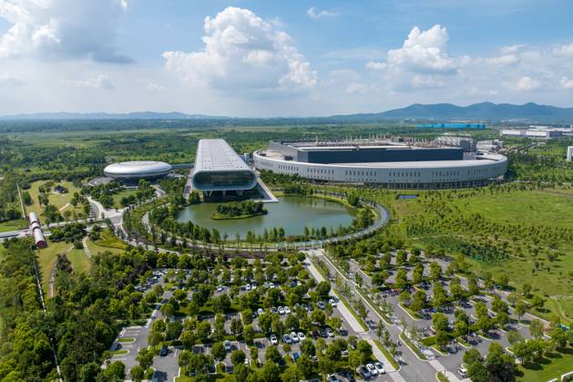 TSMC Factory in Nanjing, China Aerial photo shows the factory of Taiwan Semiconductor Manufacturing Company (TSMC) in Nanjing, Jiangsu province, Aug 1, 2023. Taiwan Semiconductor Manufacturing (TSM) on July 31 turnover of 857 million US dollars, in the day s 58th US stocks, turnover increased 25.86% from yesterday, the day s volume of 8.6541 million. Taiwan Semiconductor Manufacturing (TSM) is down 1.75% through July, up 33.11% year-to-date and up 12.06% in the past 52 weeks. Nanjing China  Copyright: xCFOTOx originalFilename: cfoto-tsmcfact230801_npnWl