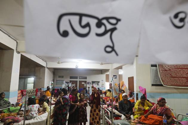 Bangladesh Confronts Surge In Dengue Cases - Dhaka People suffering from dengue fever as they admitted for treatment at a government hospital in Dhaka, Bangladesh, on August 12, 2023. The dengue outbreak in Bangladesh has taken a worrisome turn as the number of cases and fatalities continue to rise, signaling an alarming trend this year. Photo by Habibur Rahman ABACAPRESS.COM Dhaka 1100 Bangladesh  Copyright: xHabiburxRahman ABACAx 863765_010 HabiburxRahman ABACAx 863765_010